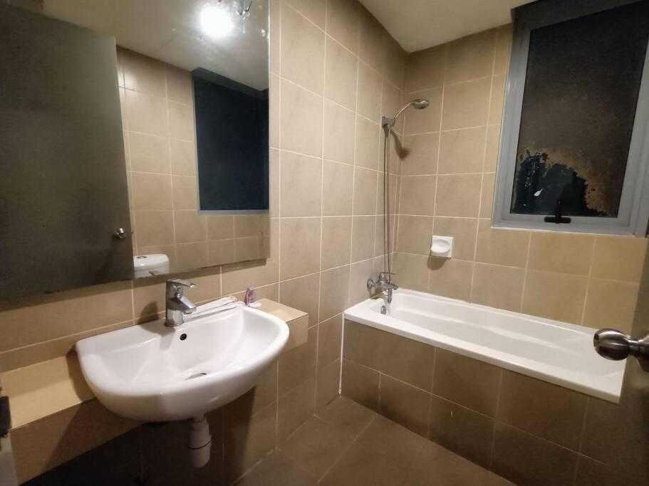 Taragon Service Apartment Kuala Lumpur Eksteriør billede